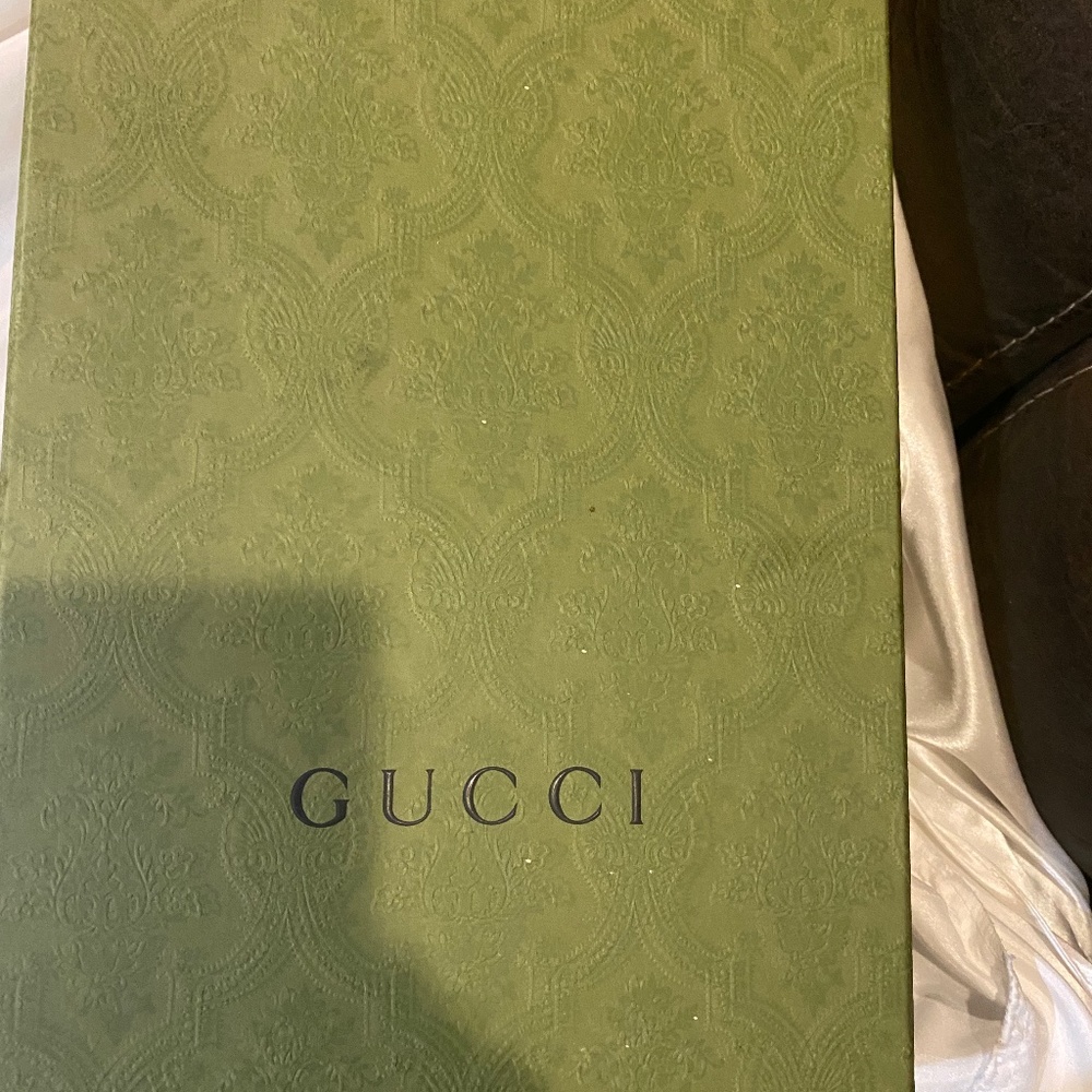 Gucci sandals
